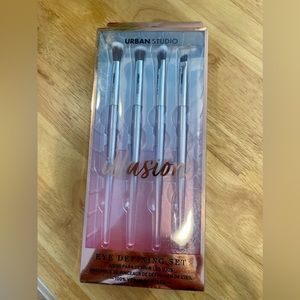 New Cala Illusion Eye Defining Set (4 Pcs)